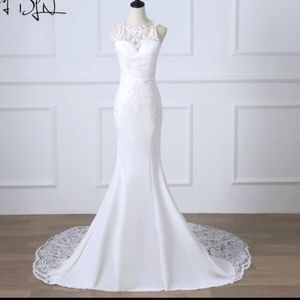 NWOT Bridal Satin Lace Paillette Corset Mermaid Ball Wedding Gown Court Train